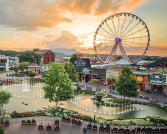 Compass by Margaritaville Hotel Pigeon Forge - Pigeon Forge - Outdoor view