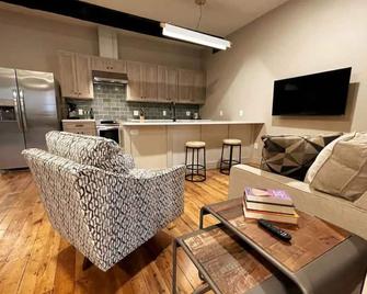 Modern Studio - Main Street, Penn Yan - Penn Yan - Phòng khách