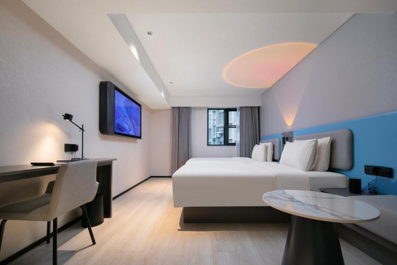 Atour Light Hotel Wuhan Jiangtan Jianghan Road Pedestrian Street thumbnail 3
