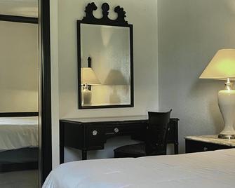 Bay Valley Resort & Conference Center - Bay City - Bedroom