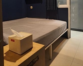 Stariez Senen - Yakarta - Habitación