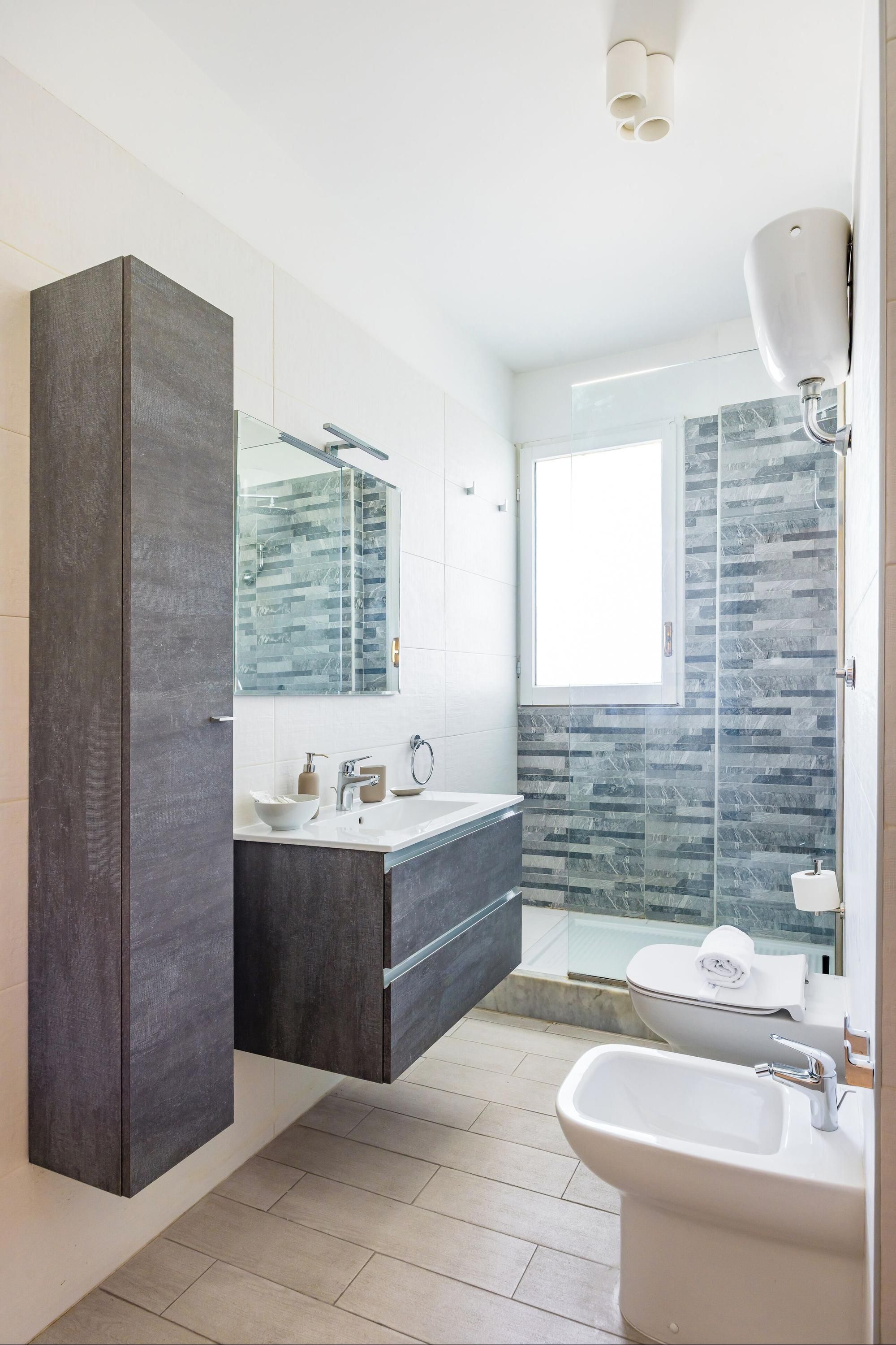 Casa Kenzo with parking by NapoliApartments - Naples