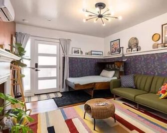 The Salish Suite - Mount Vernon - Obývací pokoj