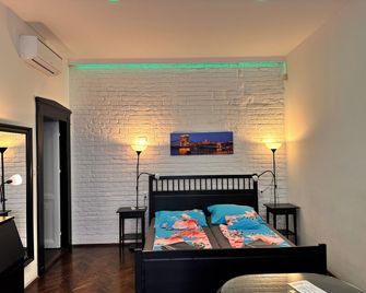 Katona Apartments - Budapest - Bedroom