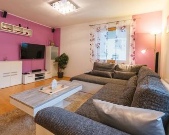 Apartments Lake Bohinj Medja - Bohinjska Bistrica - Living room