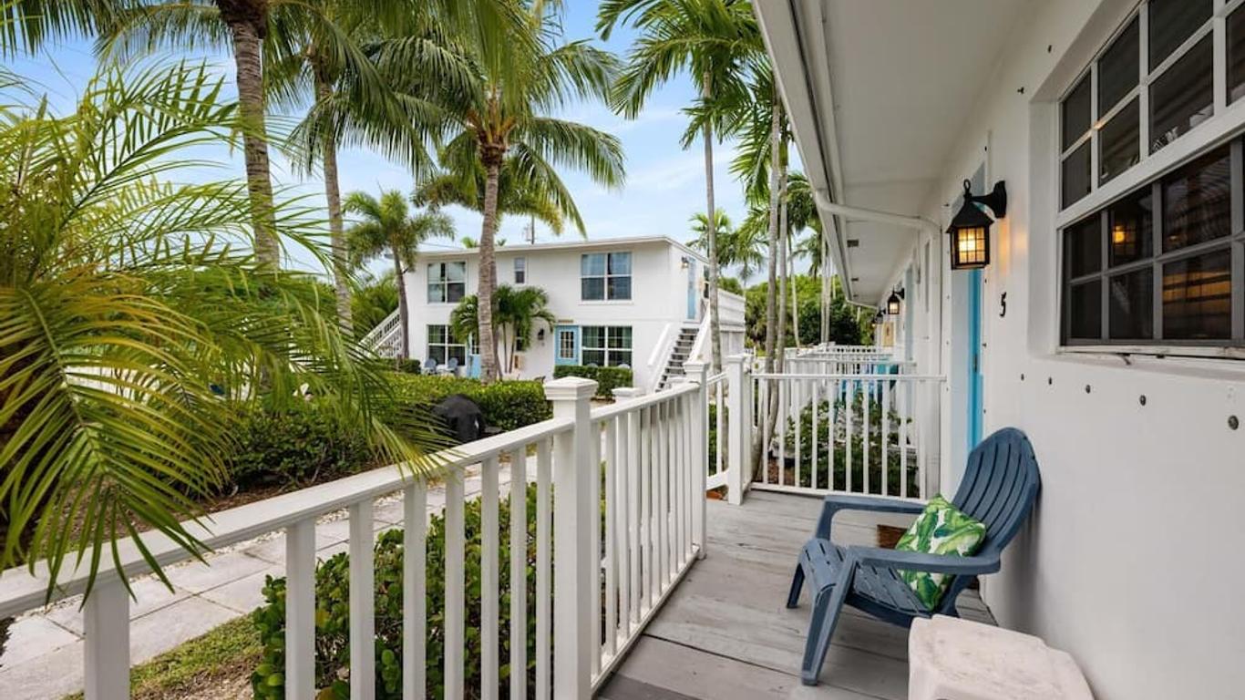 Seahorse Beach Bungalows