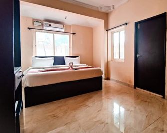 Hotel Candolim Aloft - Candolim - Спальня