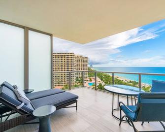 4MM Oceanfront Residence- Finest Bal Harbour Resort by Guaranteed Rental - Bal Harbour - Balkon
