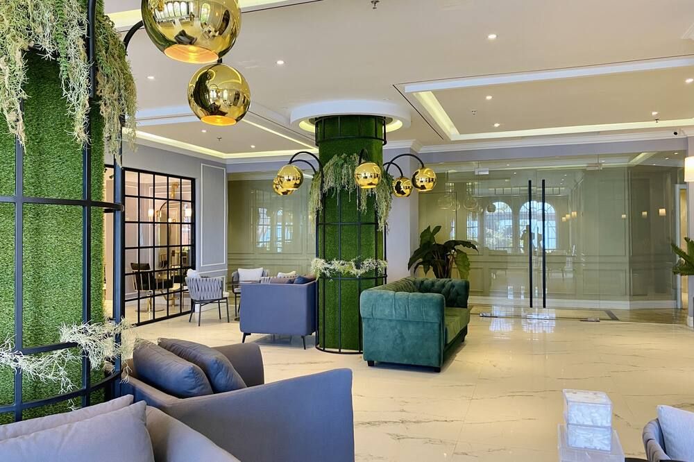 جراند إسكا هوتل آند سويت