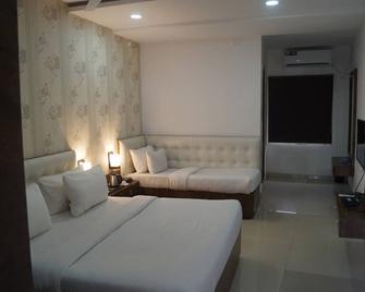 Touchwood Resort Indore - Indore - Chambre