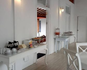 Sinom Borobudur Hotel - Borobudur - Buffet