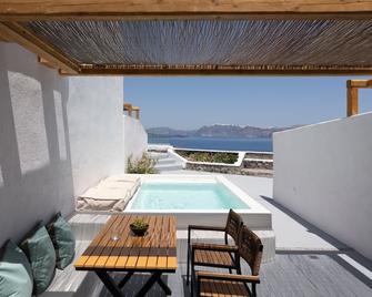 Hotel Goulielmos - Akrotiri - Pool
