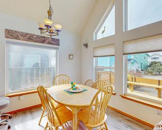 Blue Wave Cottage - Pacific Beach - Comedor