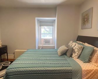 Cozy 1 bedroom apartment - Allentown - Bedroom