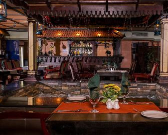 Baisan International Hotel - Manama - Bar