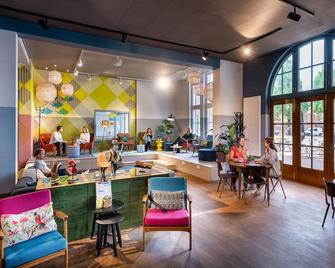 Stayokay Hostel Amsterdam Oost - Amsterdam - Aula