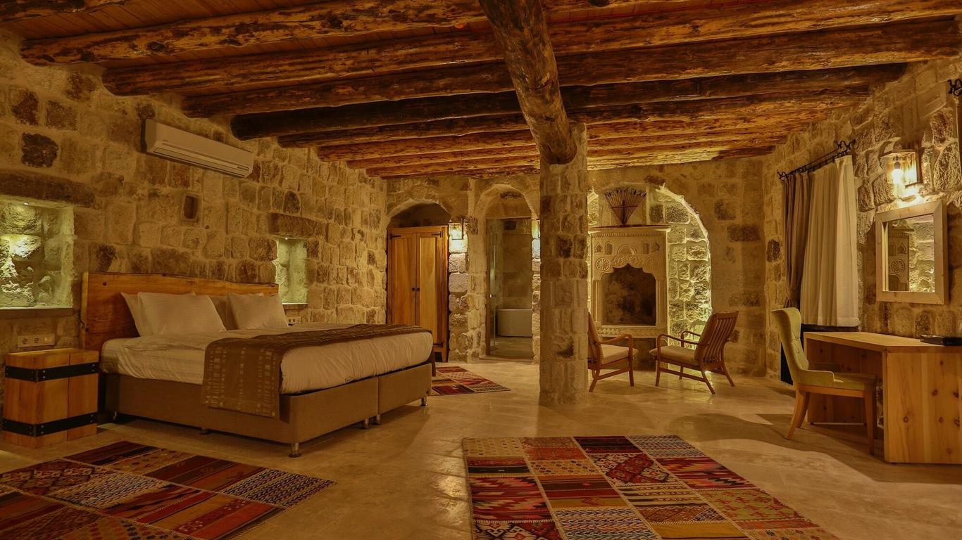 Acropolis Cave Suite