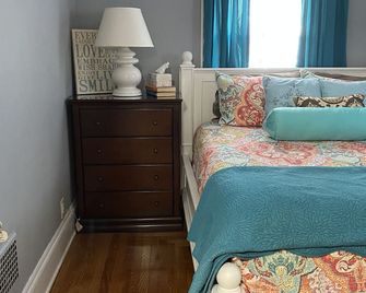 Just Like Home 1 bedroom only - Charleston