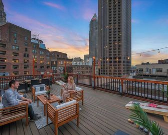 Penthouse Lofts on E 4th, Private Rooftop Patio - Cleveland - Balkon
