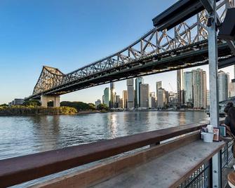 Groovy! ~ Central New Farm ~ Walk To Cbd - Brisbane - Outdoor view