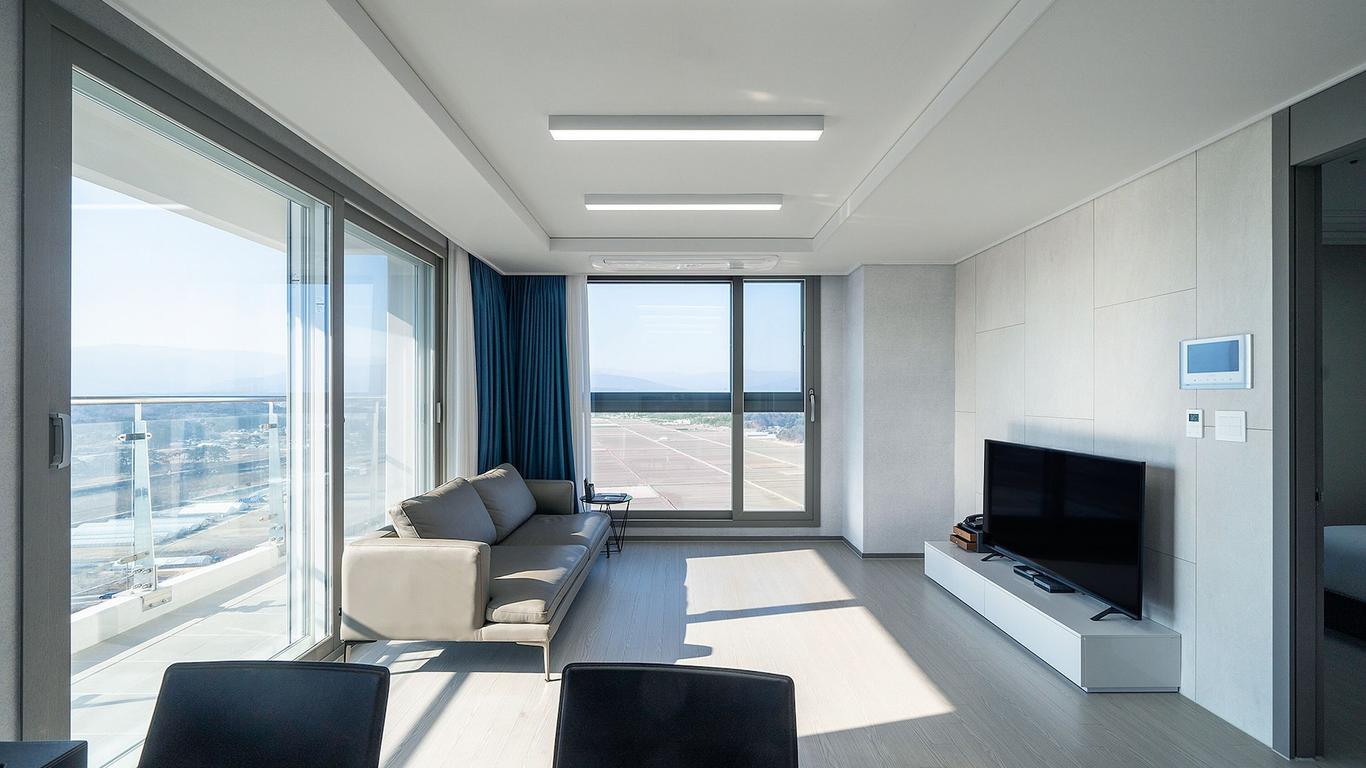 Gangneung Chonpines Ocean Suites Hotel