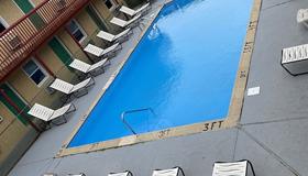 離岸汽車旅館 - 夕塞德高地 - 海邊高地 - 游泳池
