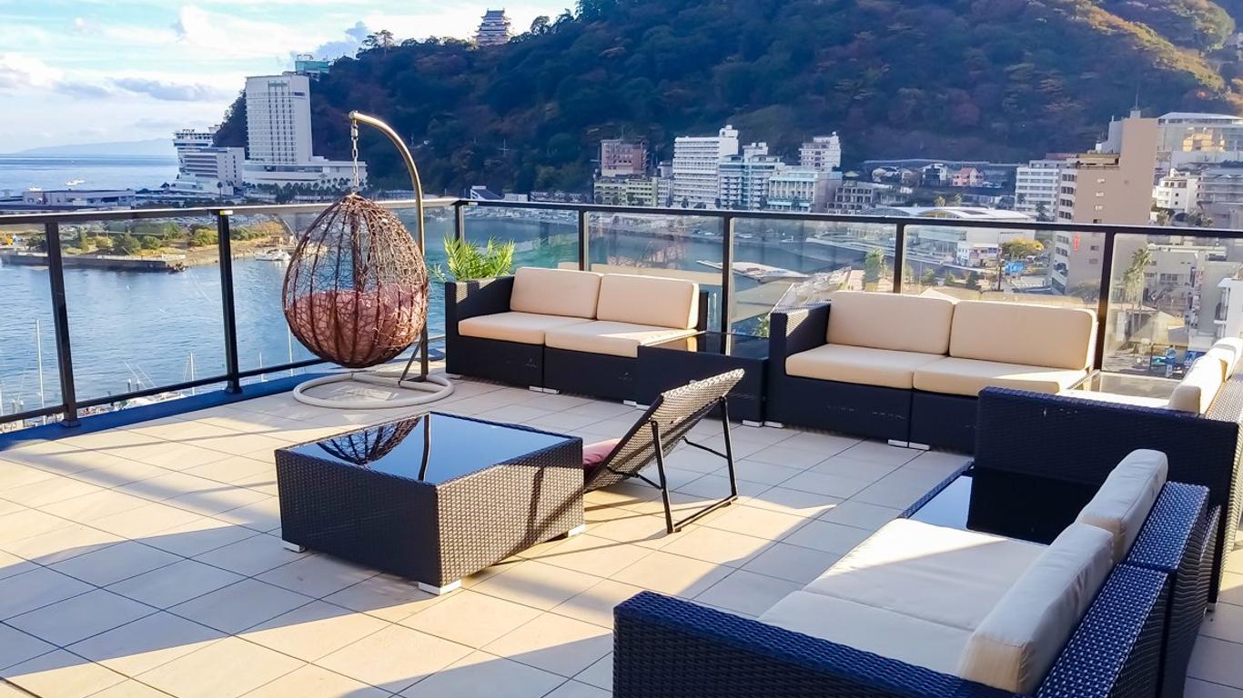 热海海滨利夫马克斯度假村(Livemax Resort Atami Sea Front)