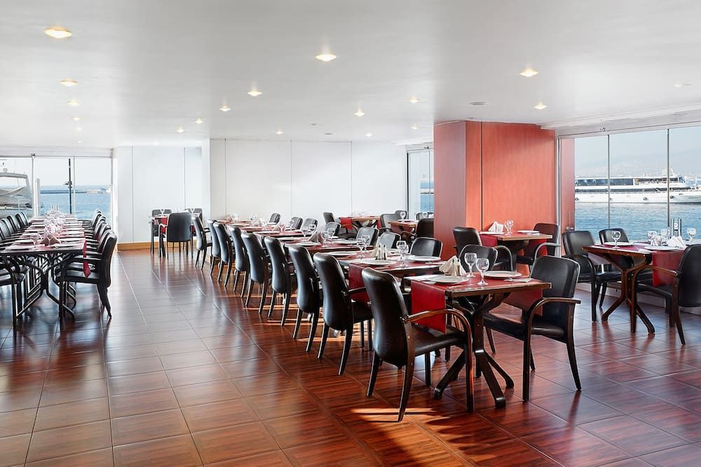 Restaurant view of Kordon Hotel Pasaport