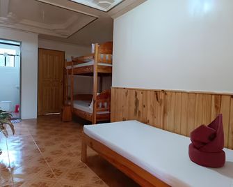 Homey Pilgrims Haven Room 3 - Sagada - Habitación