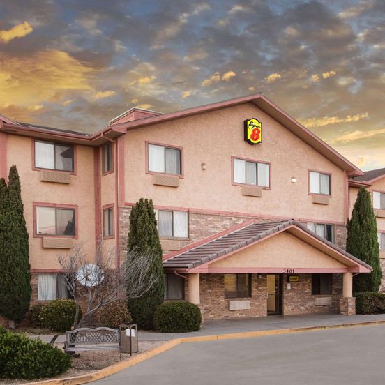 Building view of Super 8 by Wyndham Kingman