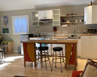 Convenient Chic Cottage - Portland - Cocina