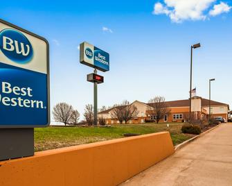 Best Western Teal Lake Inn - Mexico - Building