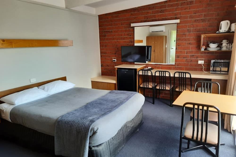 آبوتسوود موتور إن