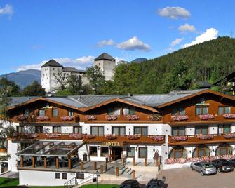 Hotel zur Burg - Kaprun - Toà nhà