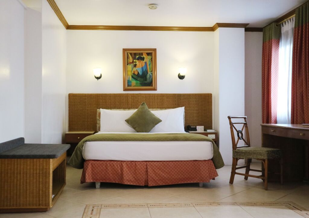 جولدن باين هوتل - باغيو سيتي - غرفة نوم