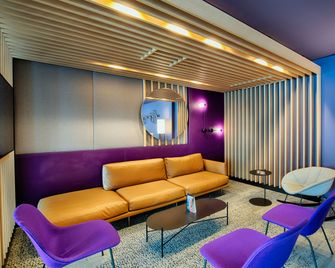 Bandb Hotel Düsseldorf-hbf - Düsseldorf - Lounge