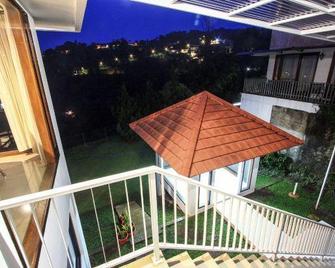 Villa Kencana Syariah - Lembang - Balkón