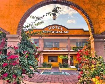 Hotel Teotihuacan - Teotihuacán de Arista - Budova