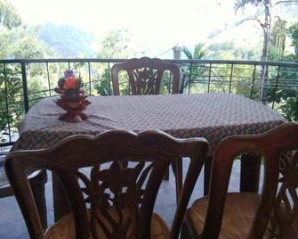 Lover Stay - Ella - Balcony