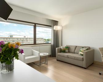 NH Amsterdam Zuid - Amsterdam - Living room