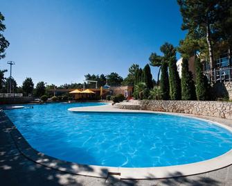 Hotel Grande Casa - Medjugorje - Zwembad