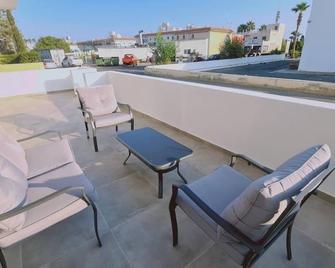 Nissi 86 Apartment - Ayia Napa - Balcony