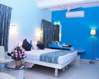 Hotel Pandian - Chennai - Schlafzimmer