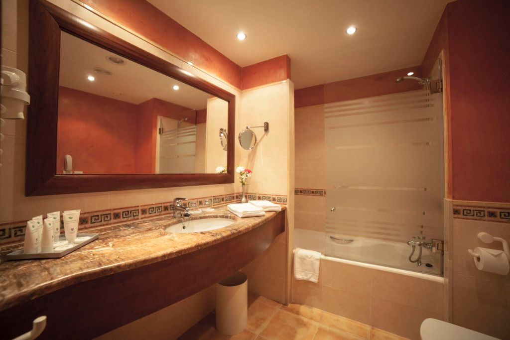 فالنتين ستار هوتل (للبالغين فقط) - ثيوداديلا دي منورقة - حمام