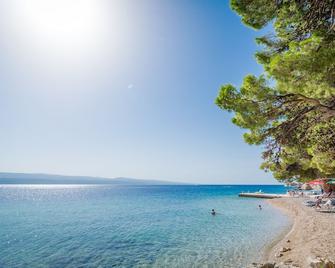 Holiday Village Sagitta - Omiš - Strand