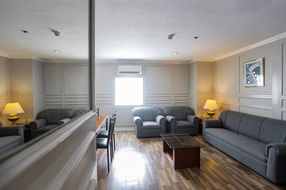 Holiday Plaza Hotel - Cebu