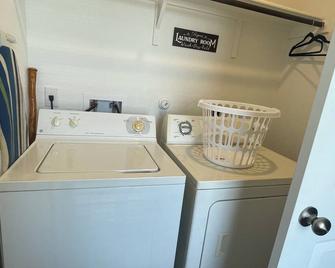 Room for rent 1-bedroom in newly built home in beautiful San Antonio. - סן אנטוניו - מתקן כביסה