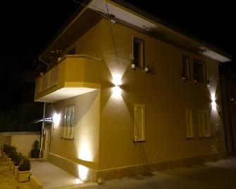 Aramoni B&B - Zambrone - Gebouw