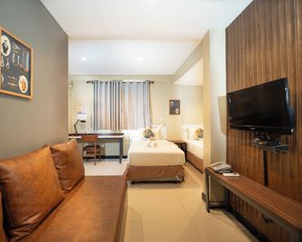 The Palm Hotel - Nakhon Pathom