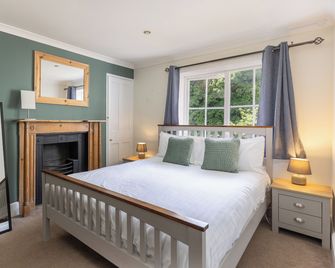 Hewitt's Restaurant & Rooms - Newport
